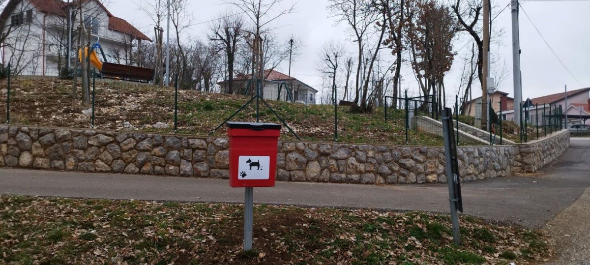 U Viškovu Na Pet Lokacija Postavljeni Spremnici Za Stare/iskorištene ...