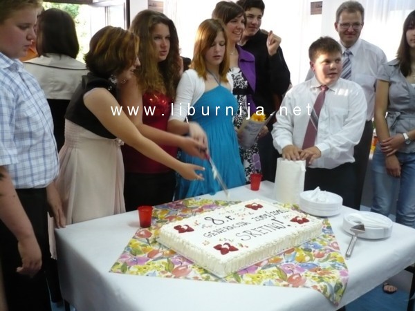 Liburnija.net: Svečana torta za neki novi početak... @ Brešca