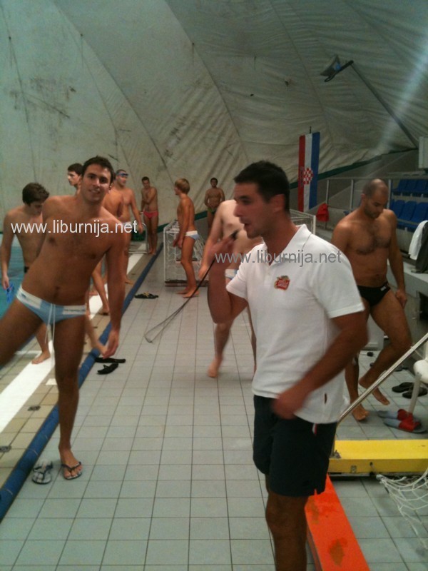 Liburnija.net: trener Danijel Kancijanić (desno) prije početka treninga @ Kantrida