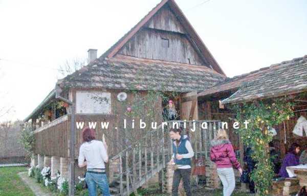 Liburnija.net: ...u etno selu Krapje @ Jasenovac