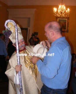 Liburnija.net: Sv. Martin na usluzi gostima... @ Imperial