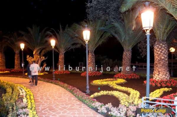Liburnija.net: Noćni pogled na 14 palmi @ Hotel Milenij, Opatija
