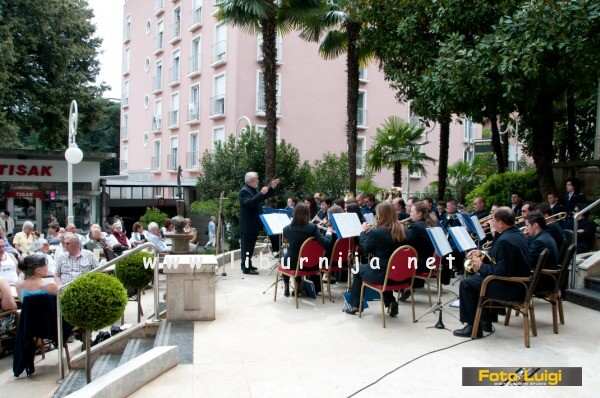 Liburnija.net: Uskršnji koncert Puhačkog orkestra Lovran @ terasa hotela Imperial