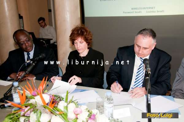 Liburnija.net: Potpisivanje sporazuma o suradnju između fakulteta @ Opatija