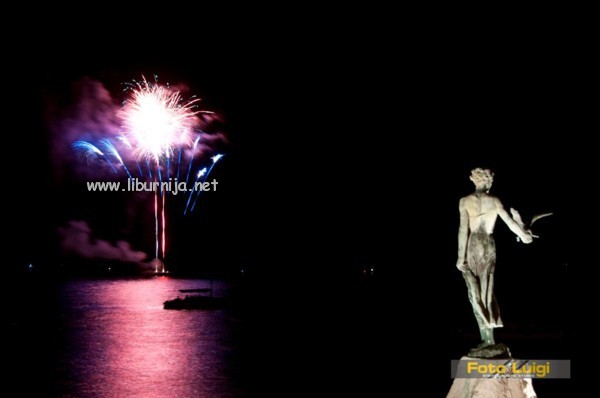 Liburnija.net: Razglednica s lanjskog Festivala vatrometa... @ Opatija