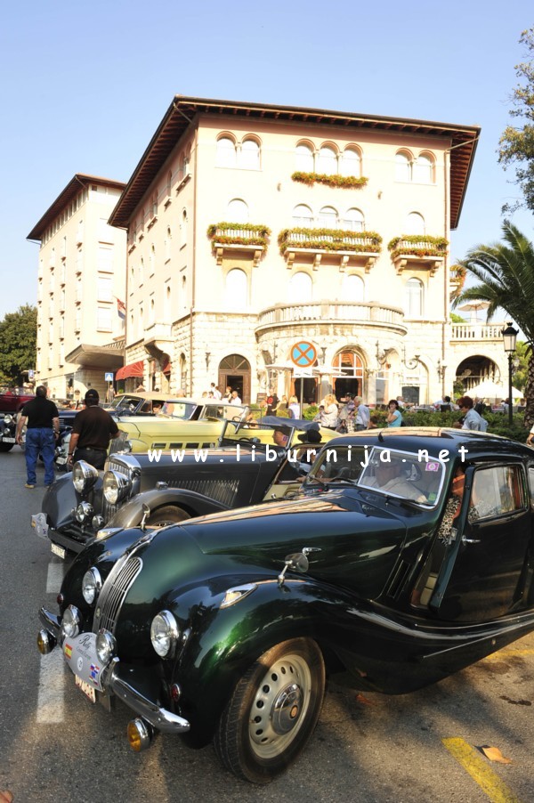 Liburnija.net: Antic car club de Catalunya za nedavnog posjeta Opatiji