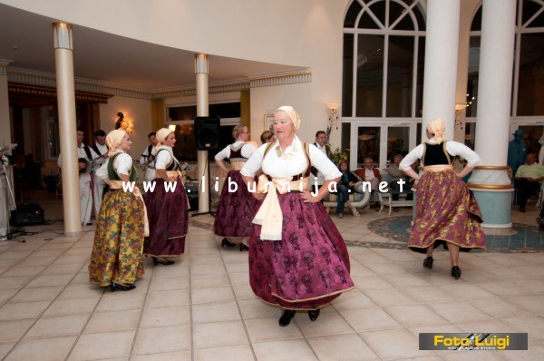 Liburnija.net: Folklorni ansambl 'Zora' za goste Miramara @ Opatija