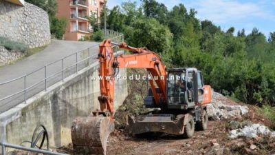 Gradonačelnikov sin Davor Dujmić tražio od Grada suglasnost za gradnju na lokaciji bivših ‘ičićanskih škalina’ @ Opatija