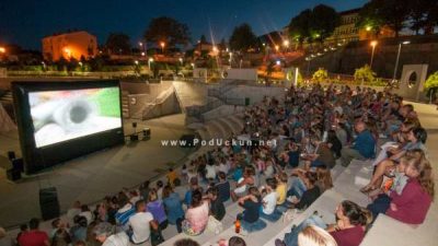 Filmska večer u Amfiteatru uz Bohemian Rhapsody i triler Crveni vrabac @ Matulji