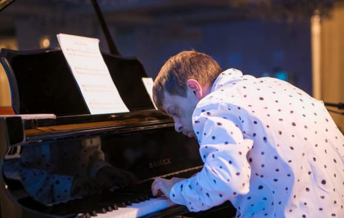 Zbog izvanrednih zdravstvenih problema Matija Dedić neće nastupiti na Liburnia Jazz Festivalu