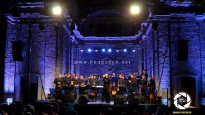 Božićni koncert u Gervaisu – Ženska i muška klapa Kastav te Tamburaški orkestar HRT-a promoviraju zajednički album ‘Uživo u Kastvu’