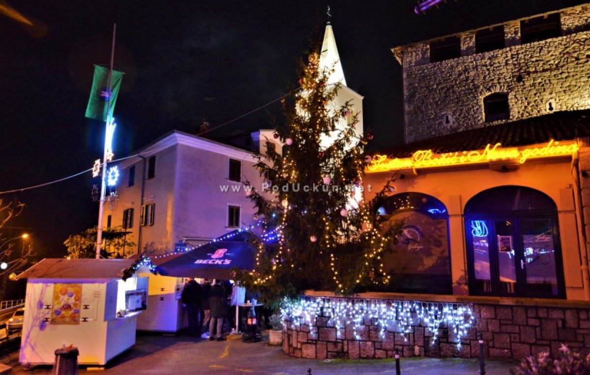 U OKU KAMERE Božić je judi – Otvoren Advent u Lovranu