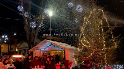 Marenda na Badnjak – Kastav pozvao građane na blagdansko druženje uz bakalar, vino i glazbu