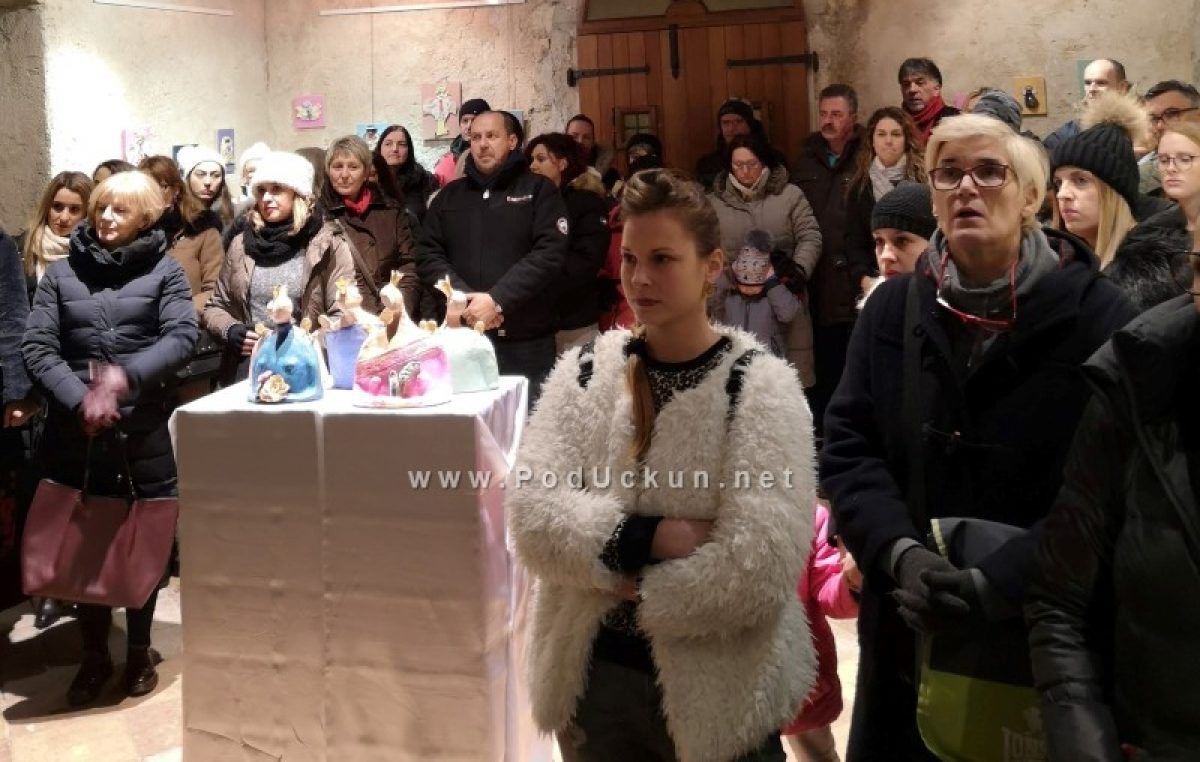 FOTO Otvorena izložba Božić odgojiteljica iz Dječjeg vrtića Vladimir Nazor