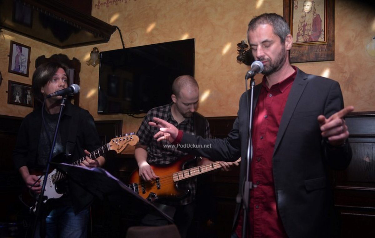 FOTO Riccardo Staraj sa svojim Midnight Blues Bandom ispunio River pub ‘blues energijom’