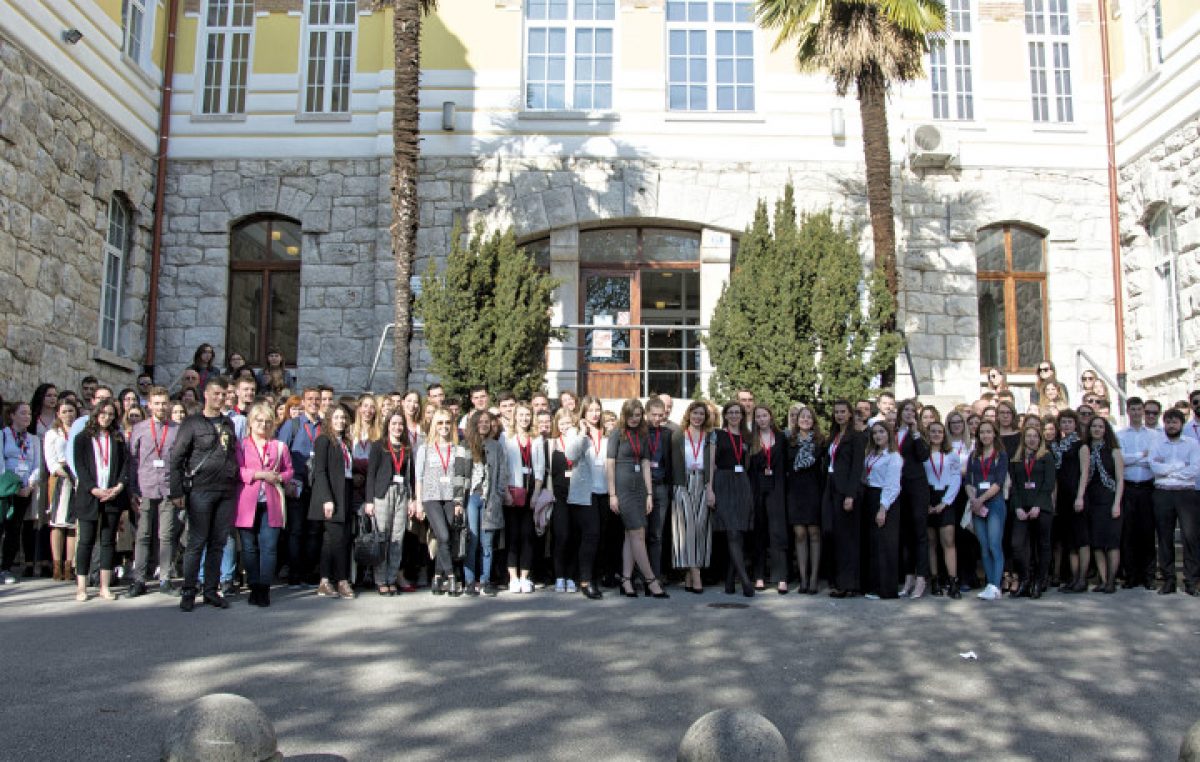 U OKU KAMERE Otvoren 4. Kongres hitne medicine s međunarodnim sudjelovanjem @ Rijeka