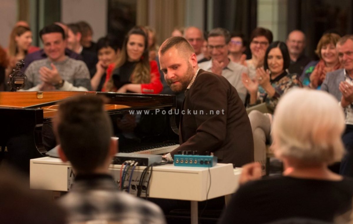 FOTO/VIDEO Zvjezdan Ružić predstavio se opatijskoj publici ‘Solo Piano Concertom’