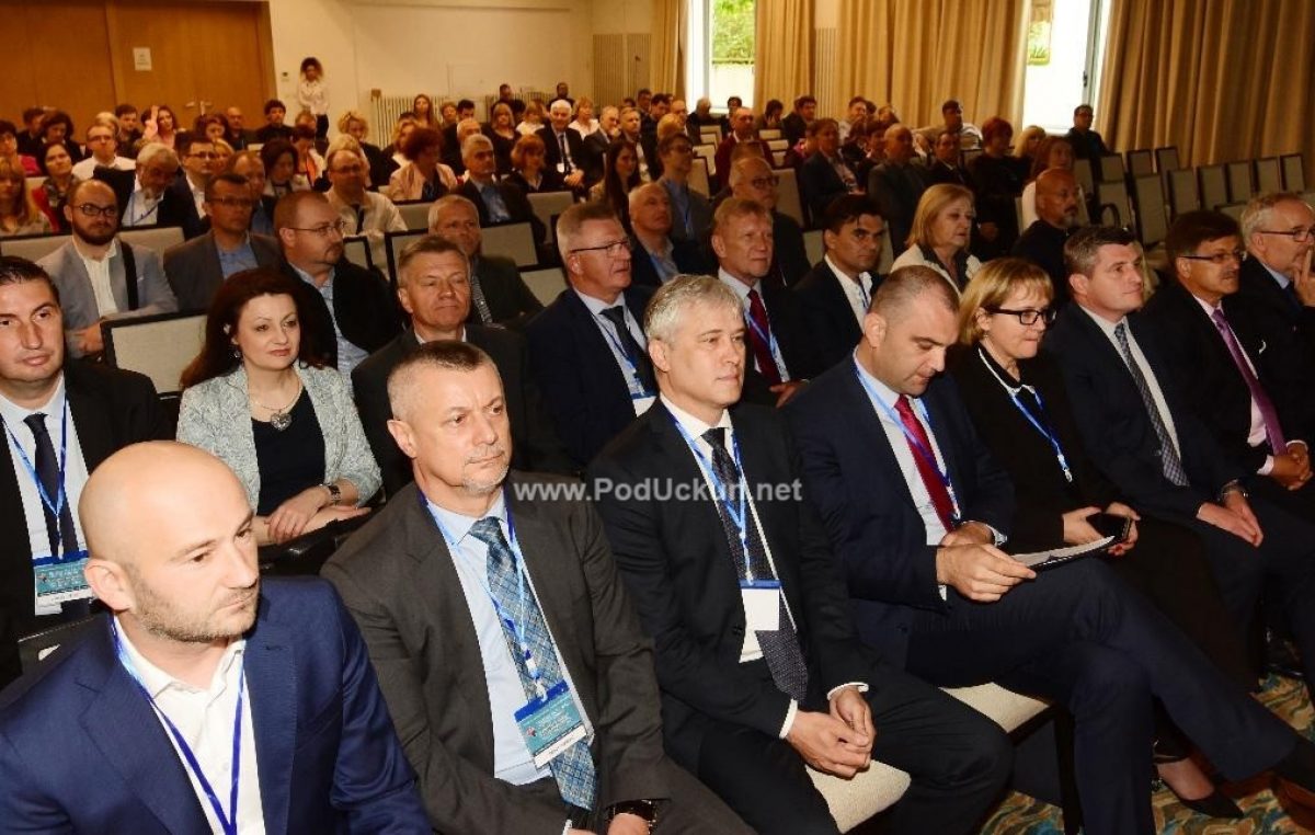 U OKU KAMERE Otvorena 7. hrvatska konferencija o vodama