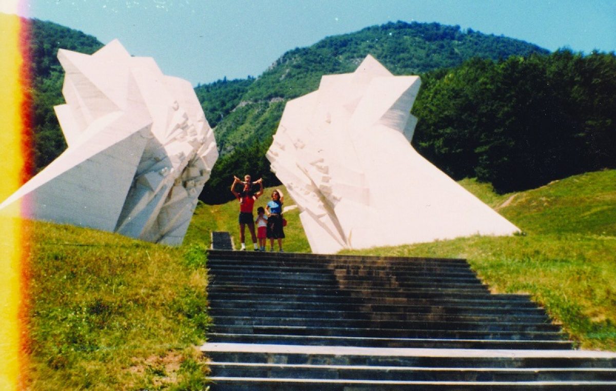 Izložba ‘Putevima revolucije: memorijalni turizam u Jugoslaviji’ ove subote u Lipi