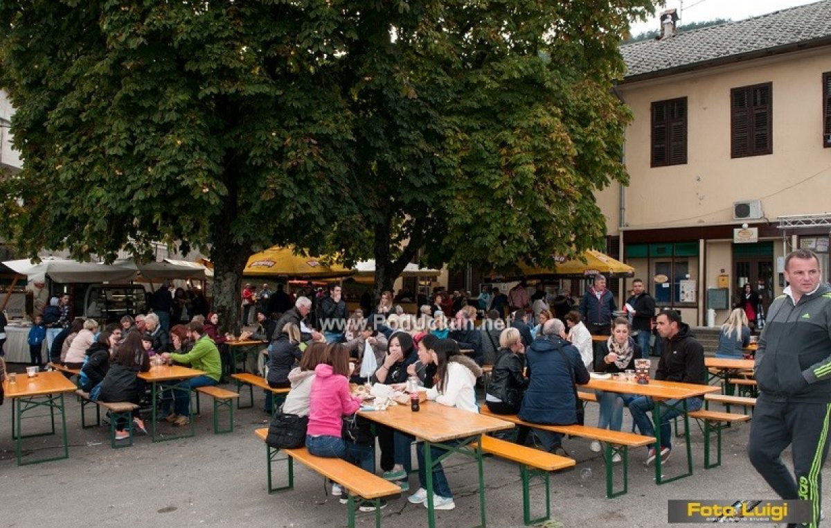 Optika stigla u Liganj – Ispred društvenog doma od danas je dostupan najbrži besplatan Wi-Fi u Hrvatskoj