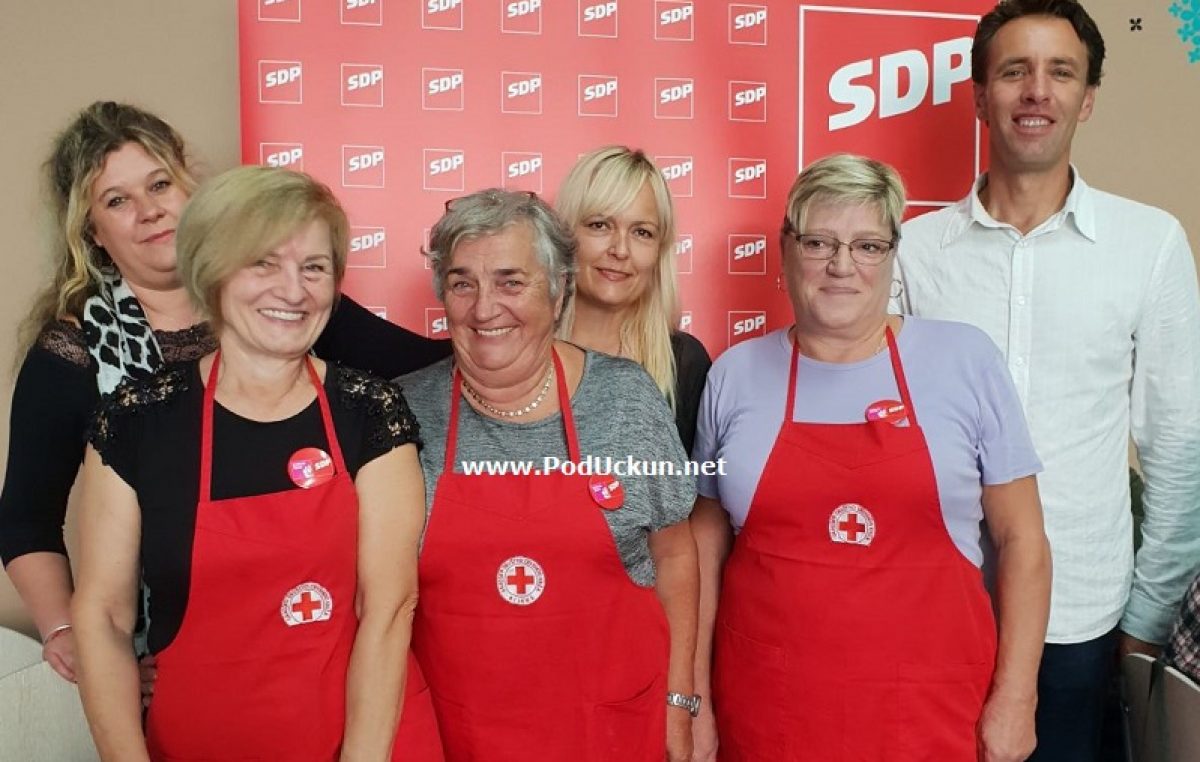 U OKU KAMERE Članice SDP-a Opatija spravile donatorski ručak za korisnike kuhinje Crvenog križa