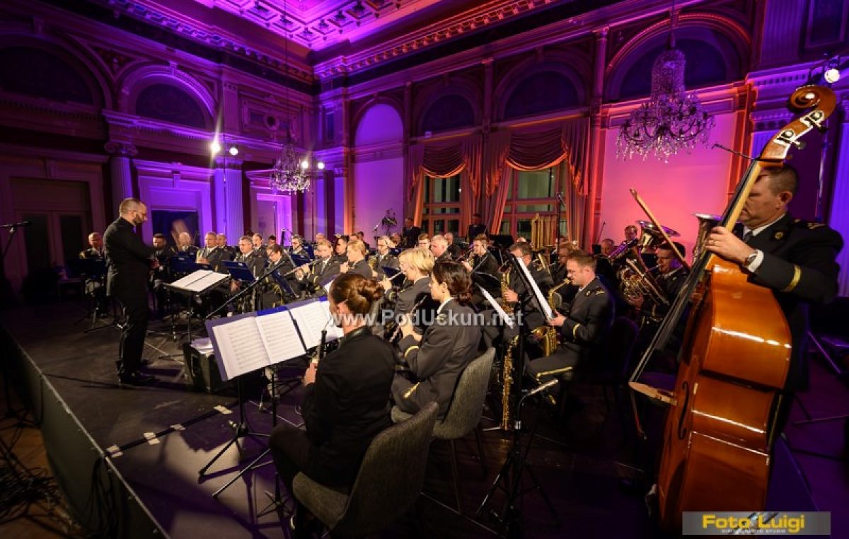 Koncertom Simfonijskog puhačkog orkestra OSRH otvorena 56. Glazbena tribina Opatija