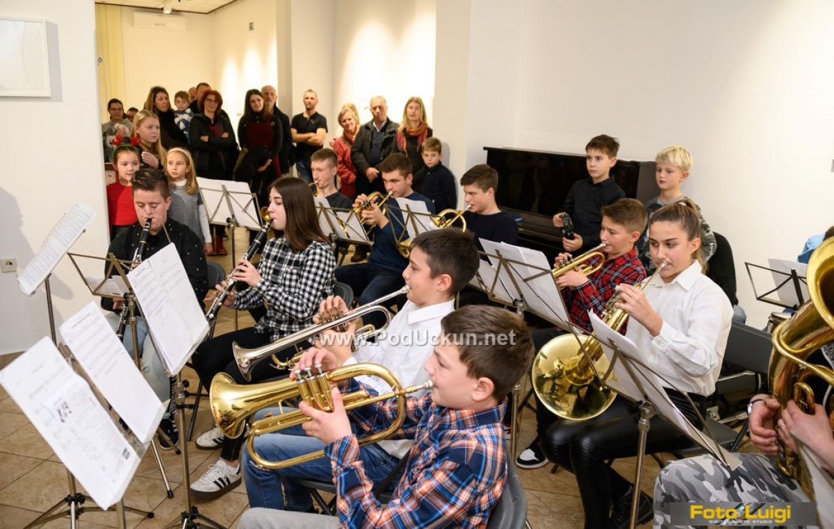 FOTO Božićni koncert polaznika Internog tečaja Puhačkog orkestra Lovran oduševio publiku