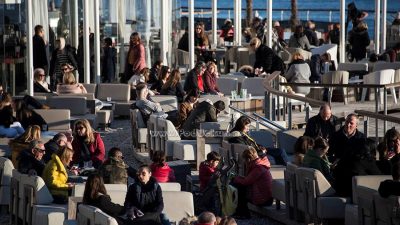 FOTO Predivan dan ispunio šetališta i terase kafića brojnim posjetiteljima @ Opatija