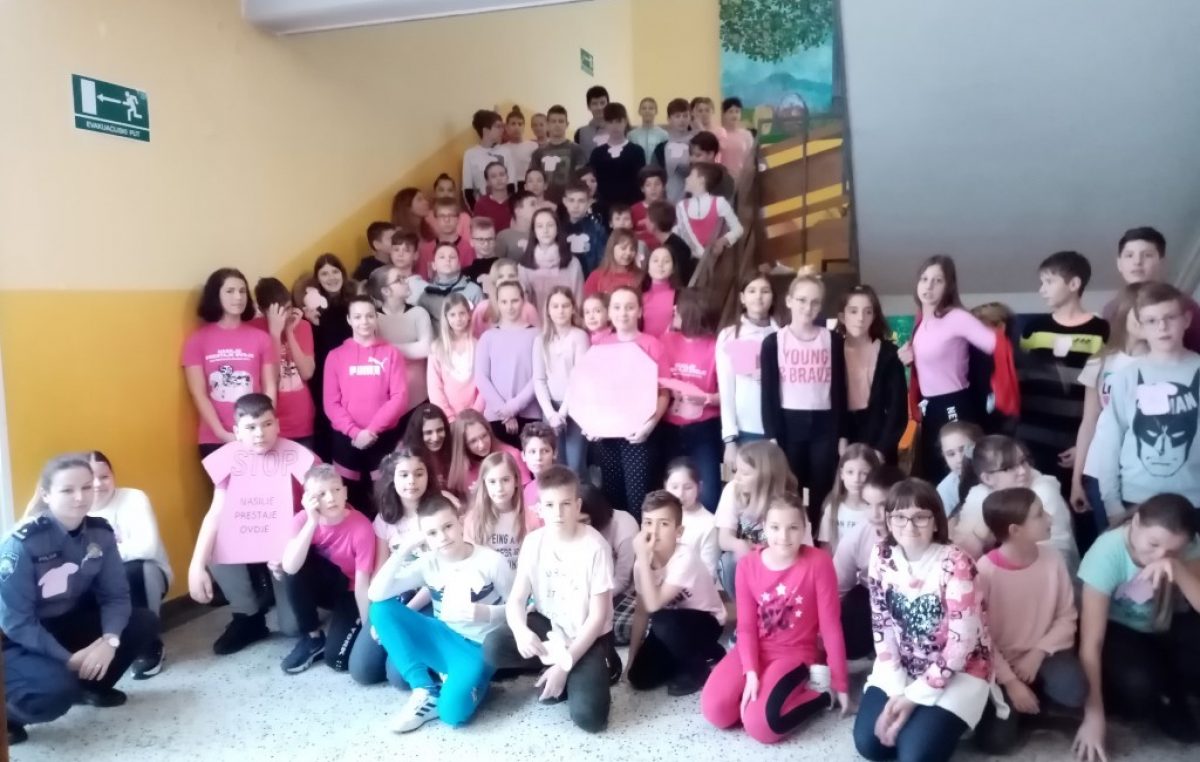 FOTO U Lovranu i Opatiji obilježen dan ružičastih majica