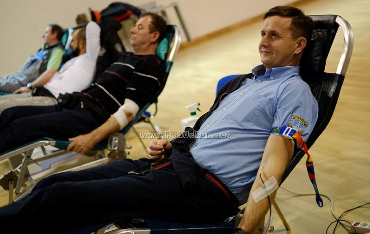 FOTO 52 darivatelja odazvalo se jučerašnjoj akciji darivanja krvi @ Opatija