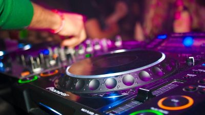 Sezonu clubbinga u Vološćici večeras otvara DJ Sale 4 Love