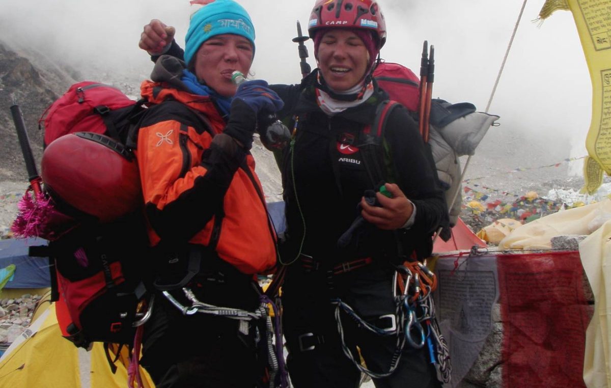 Na današnji dan Iris i Darija Bostjančić kročile su na krov ‘svijeta’ Mont Everest 2009.