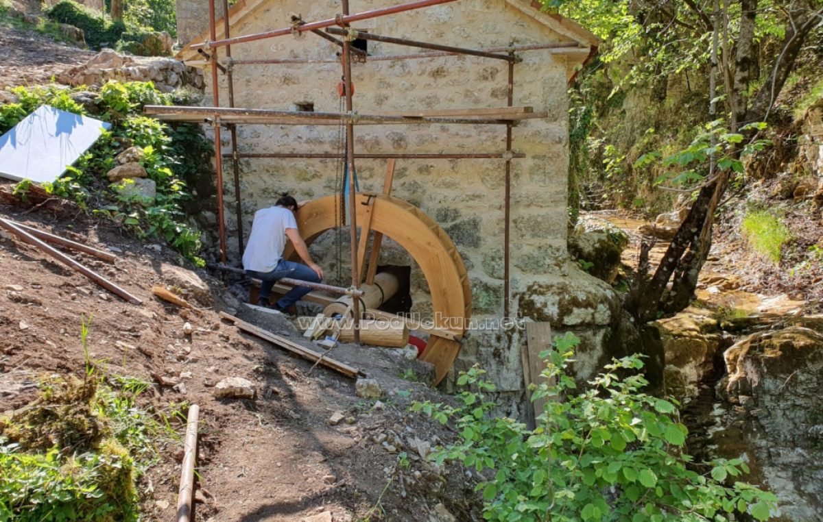 FOTO/VIDEO Mitski park Trebišća dobio novu atrakciju – Obnovljeni mlin iz 16. stoljeća