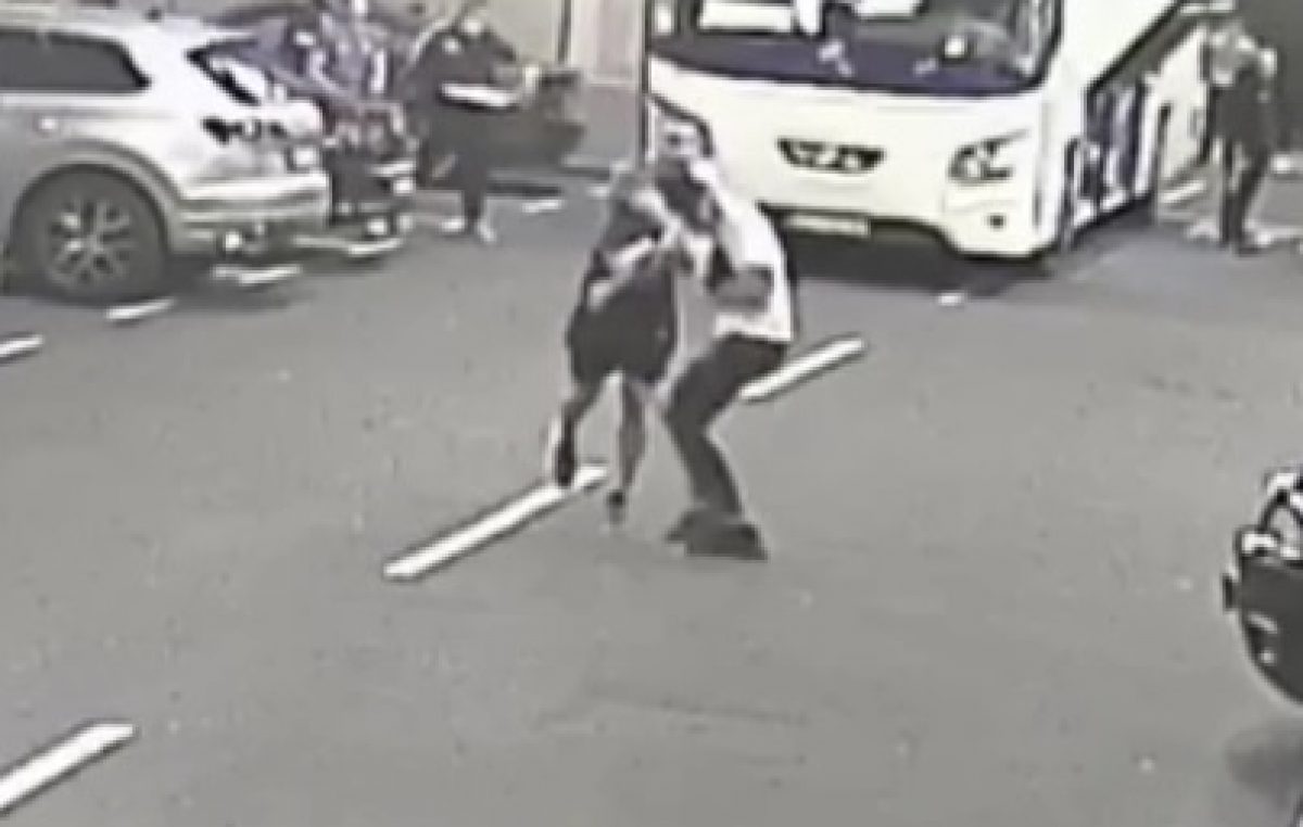VIDEO Pogledajte što se dogodilo na parkingu između Grezda i Čolaka
