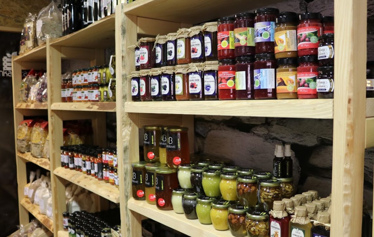 U OKU KAMERE Otvorena je nova trgovina delikatesnih namirnica – Inkašeta @ Opatija