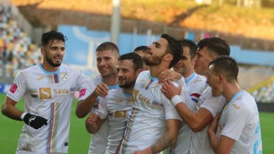 Nogometaši Rijeke slavili preokretom protiv Hajduka na natopljenom Poljudu