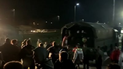 [VIDEO] Prihvatni centar na ulazu u Petrinju u punom pogonu, iz PGŽ-a stigla prva vozila s potrepštinama