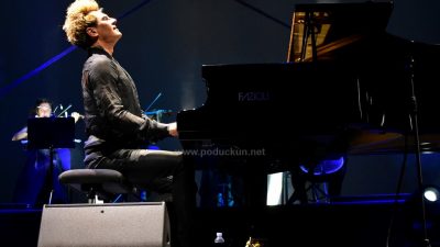 [FOTO/VIDEO] Otvoreno Ljeto na Ljetnoj – Sjajnim nastupom Maksim Mrvica otvorio koncertnu sezonu