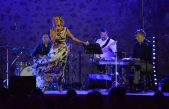 [FOTO/VIDEO] Karin Kuljanić sjajnim koncertom na Crekvini proslavila 25 godina svoje pjevačke karijere