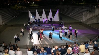 [FOTO/VIDEO] Večer Udruge umirovljenika općine Matulji protekla u plesnom điru