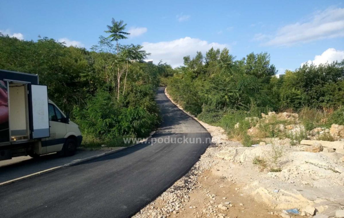 Bez dozvola grada i u tajnosti asfaltirana cesta na Kovačevu