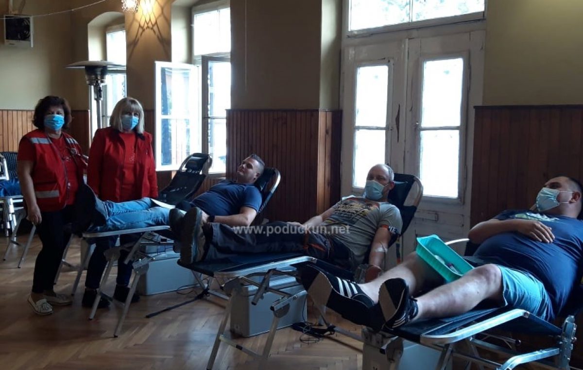 [FOTO] 51 darivatelj odazvao se matuljskoj akciji darivanja krvi