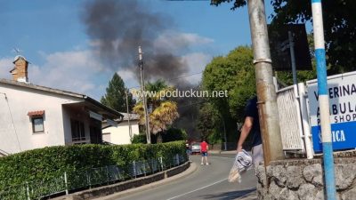 Zapalio se automobil u Matuljima, promet u prekidu