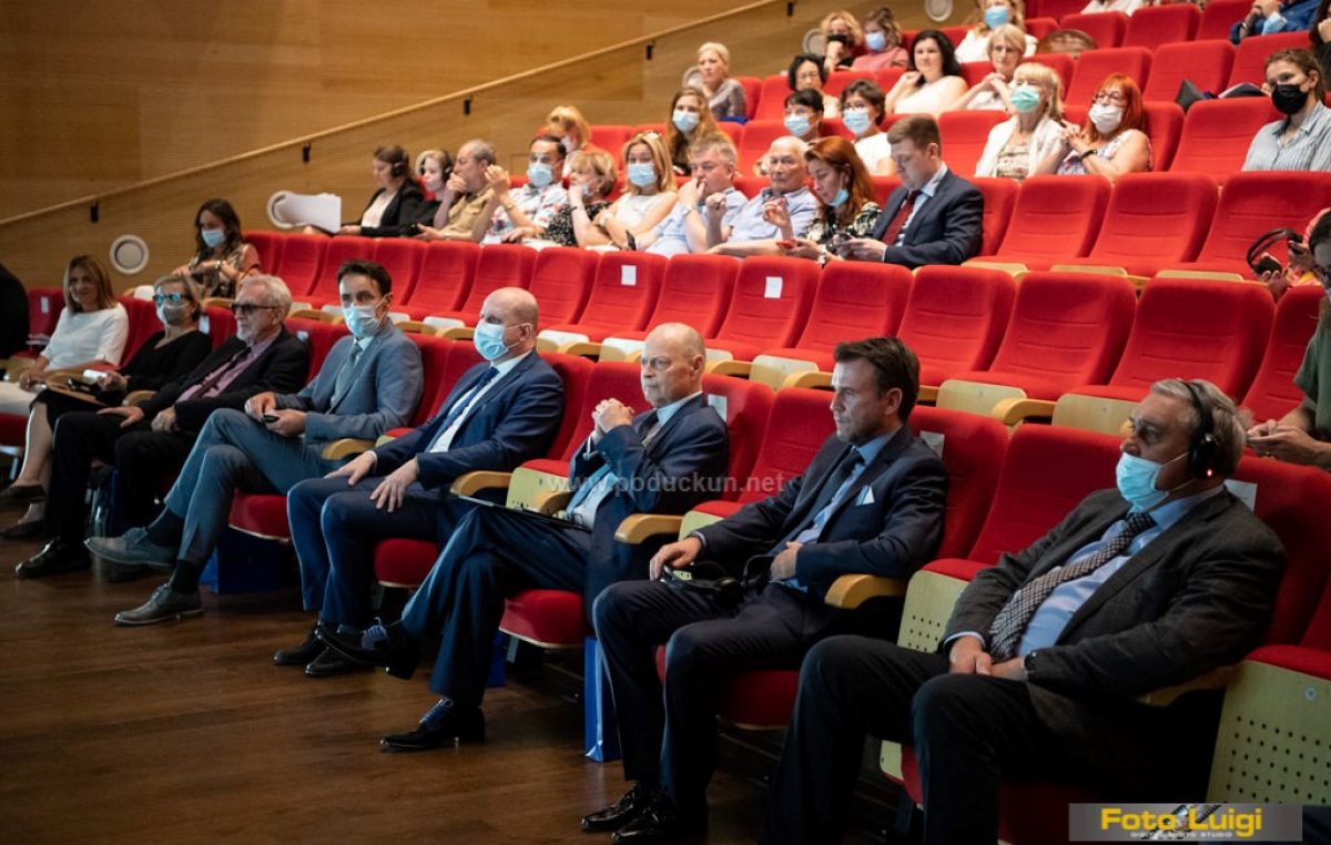 [FOTO] 6. hrvatsko-ruski psihijatrijski kongres u Opatiju doveo ugledne stručnjake