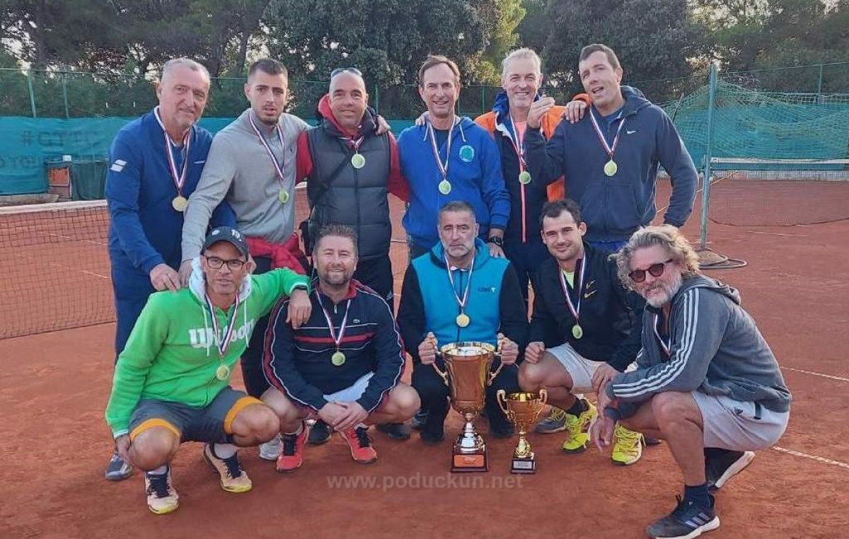 [FOTO] Veterani Tenis kluba Opatija prvaci Hrvatske