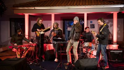[FOTO/VIDEO] Blues rock sessionom nastavljen je premijerni adventski program u Dragi